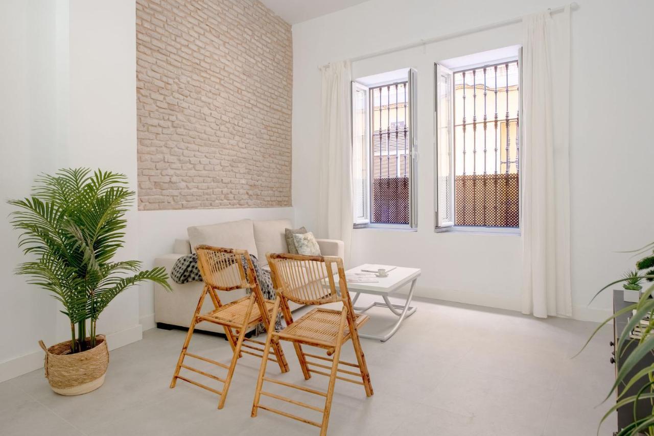 Hommyhome Conteros Cathedral Apartments Севиля Екстериор снимка