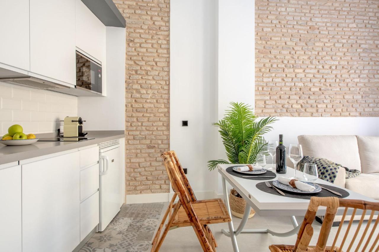 Hommyhome Conteros Cathedral Apartments Севиля Екстериор снимка