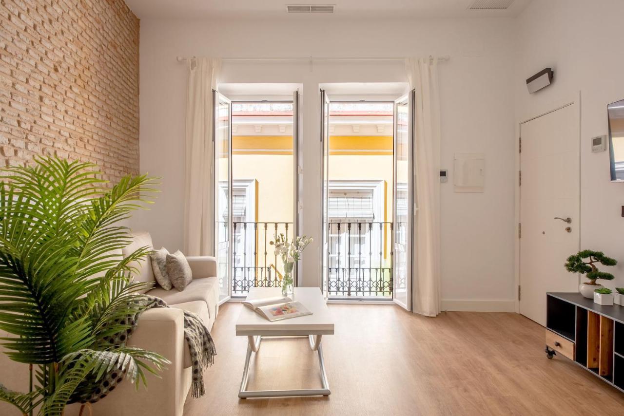 Hommyhome Conteros Cathedral Apartments Севиля Екстериор снимка