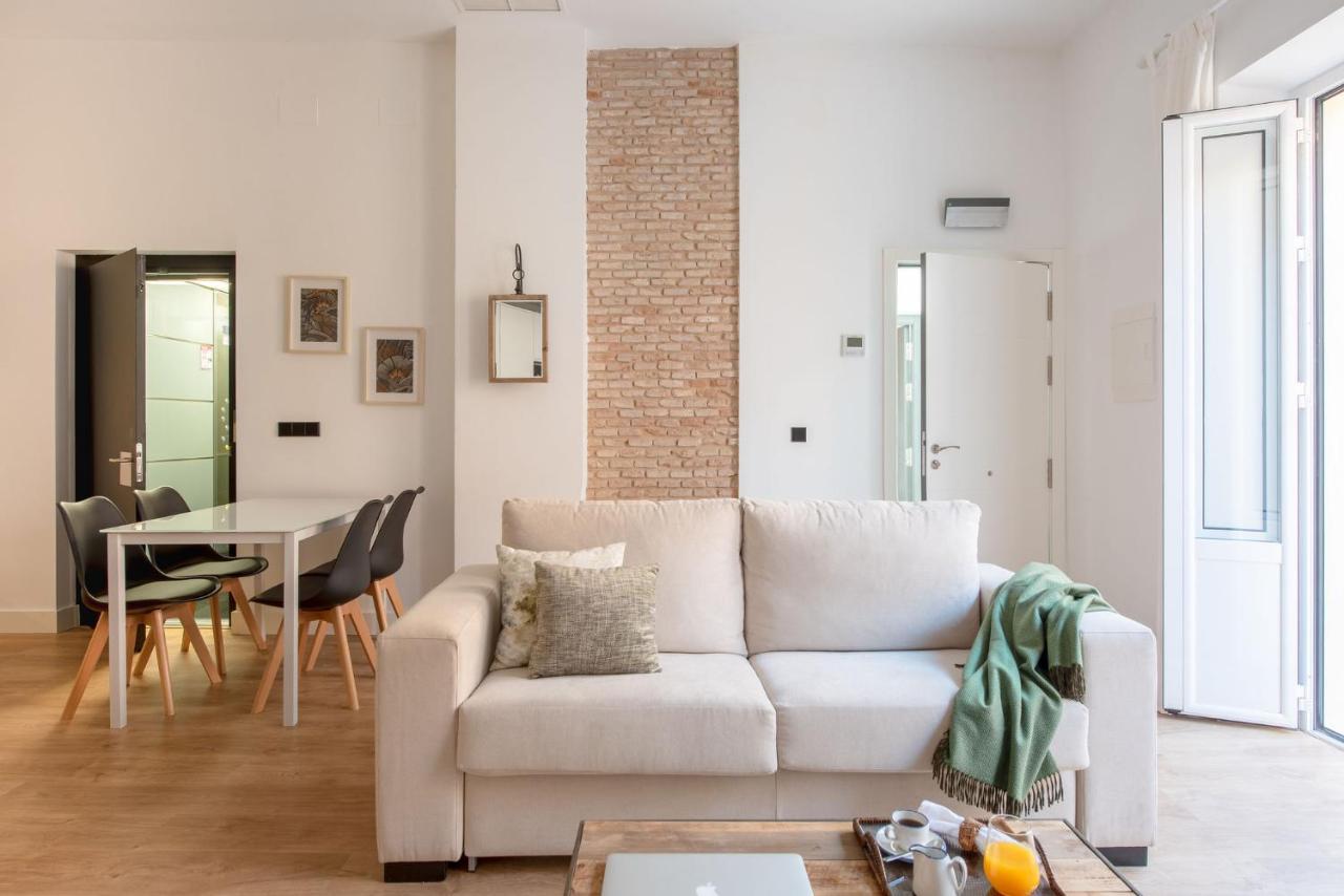 Hommyhome Conteros Cathedral Apartments Севиля Екстериор снимка
