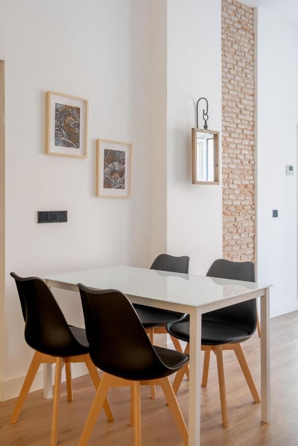 Hommyhome Conteros Cathedral Apartments Севиля Екстериор снимка